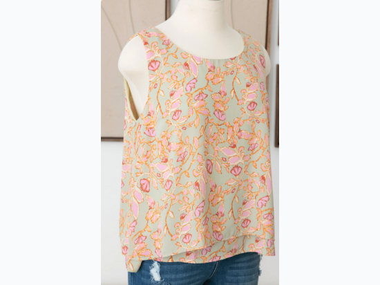 Plus Size V-Back Sleeveless Floral Top in Sage