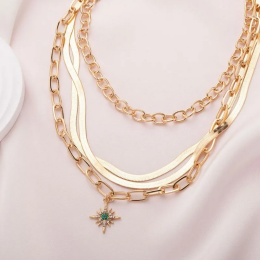 Geometric Green Rhinestone Star Multi-Layer Necklace in Gold
